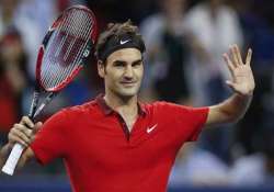 federer outguns djokovic in shanghai masters