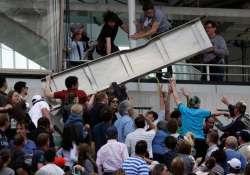 scoreboard panel falls on spectators in french open