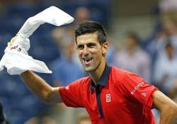 novak djokovic dances gangnam style on us open court with fan