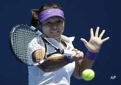 li na advances to 3rd round at australian open