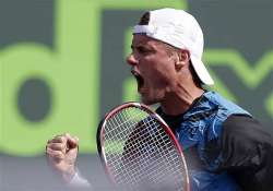 lleyton hewitt earns 600th win at key biscayne.