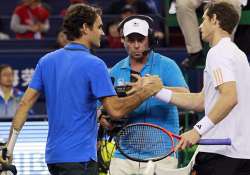 murray beats federer to reach shanghai final