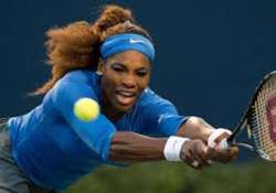 serena williams advances in toronto