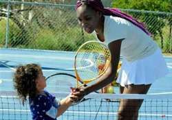 serena williams to play azarenka in thailand