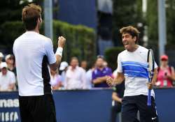 spain beats kazakhstan secures davis cup quarters