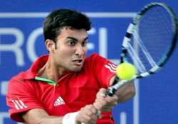 yuki bhambri advances to round 2 of atp challenger