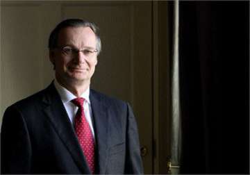 accenture expects usd 7 7.3 billion revenue in sept quarter