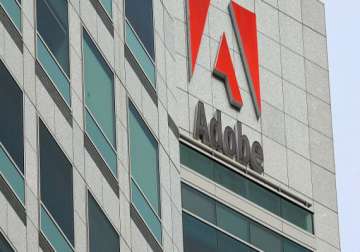 adobe issues security patches for bugs in flash player