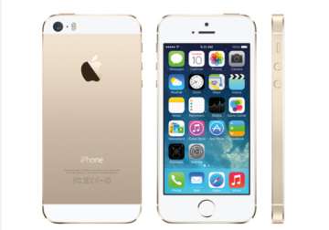 apple iphone 5s is selling at rs 1 lakh in grey market