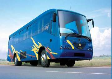 ashok leyland to introduce passenger van by jv with nissan