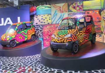 auto expo 2014 bajaj shows off re60 signature collection