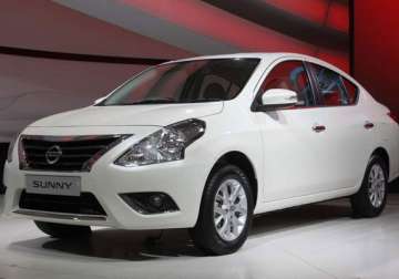 auto expo 2014 nissan sunny facelift friend me concept displayed