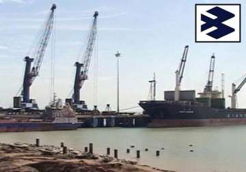 bajaj plans to set up car plant near mundra port