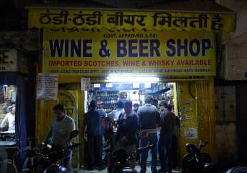 beer sale in delhi exceeds 13 lakh cases in june