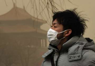 beijing air pollution rises to very dangerous levels