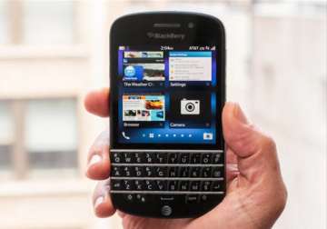 blackberry starts offering free bb10 apps