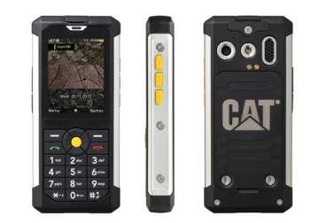 cat b100 a phone that s waterproof drop proof and dustproof