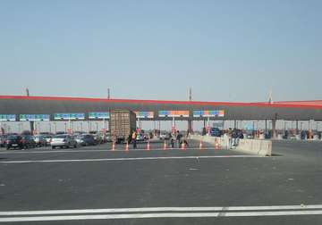 delhi gurgaon expressway to be toll free till sept 20