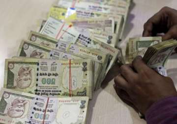 fiis invest rs 8 800 crore in indian stock market