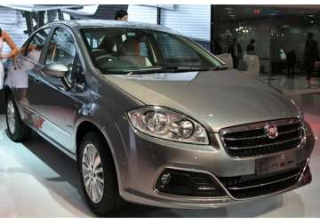 fiat linea facelift launched at rs. 6.99 lakh