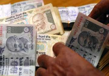 fiscal deficit touches 61.2 in april july