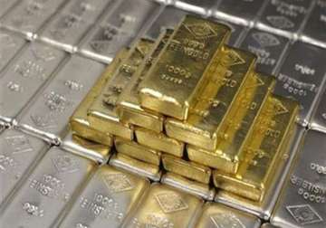 gold and silver decline on global cues