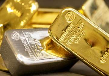 gold silver trade lower on subdued demand global cues