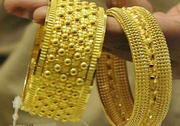 gold strengthens on firm buying amid buoyant global cues