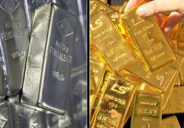 gold slumps by rs 200 silver recovers by rs 140