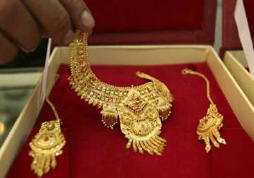 gold up by rs 450 after import duty hike
