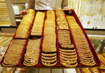 gold up by rs 195 silver moves up by rs 400