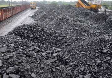 govt to auction 3 coal blocks first after coalgate