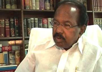 govt committed to retail fdi pension bill says moily