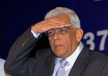 hdfc chairman deepak parekh resigns from hindustan unilever board