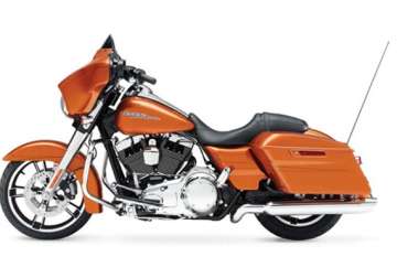 harley davidson launches 2014 street glide in india