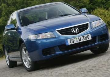 honda cars sales rise four fold in december