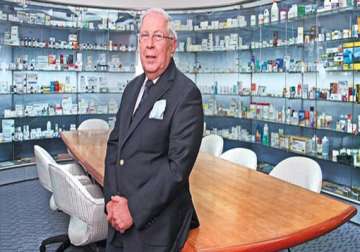 india can be leader in supplying medicines says cipla chairman yk hamied