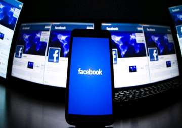 india to clock fastest growth for facebook in 2014 report