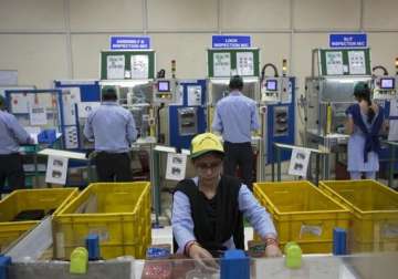 motherson sumi q2 net down 25 at rs 104.4 cr