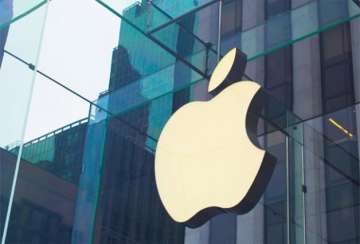 apple still leads but samsung fast catching up in us
