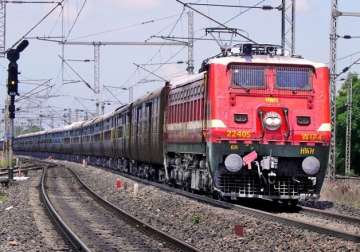 rail budget 2016 show political will and raise passenger fare says assocham