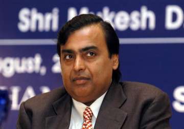 mukesh ambani seeks early revision of gas prices