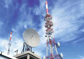 spectrum bids total rs 105 000 crore after 17 days of auction