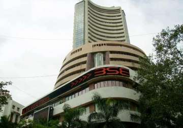sensex closes 148 points up at one month high