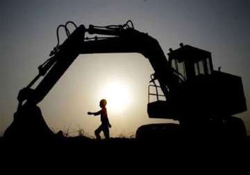 india mulls measures to push stalled projects