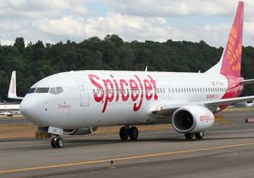 spicejet lowers fares in limited period offer