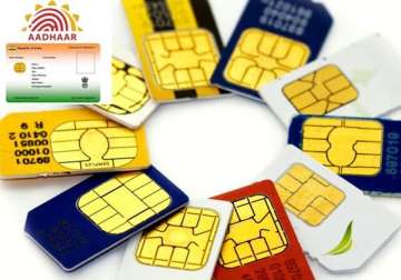 govt likely to make mandatory linking of mobile sim with aadhaar