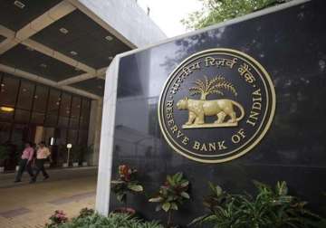 after rate cut rbi asks banks to review lending rate quarterly