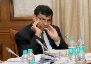 rbi to come out with reasoned response on iip decline raghuram rajan