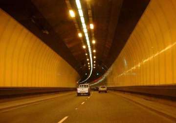 mumbai company bags rs 10 000 cr zozila pass tunnel project in j k